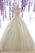Rent: Veronika Vidyanita - Classic Sweetheart Sateen Wedding Gown