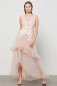 Rent : BCBGMaxazria - Floral Embroidered Tulle Evening Dress