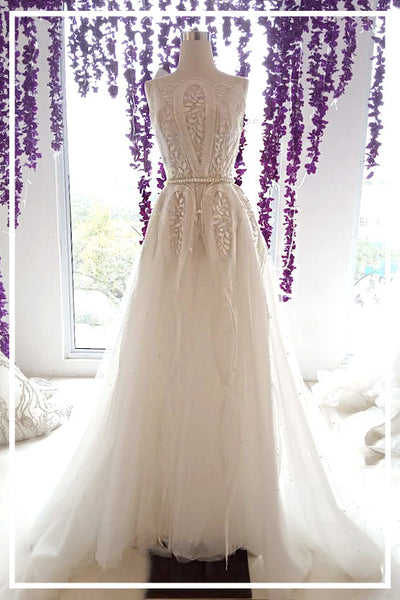 Rent: Bramanta Wijaya - Dreamy Lace Wedding Gown with Removable Skirt