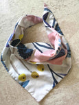 The Manta Mask with Adjustable Ear Loops - Pastel Florals