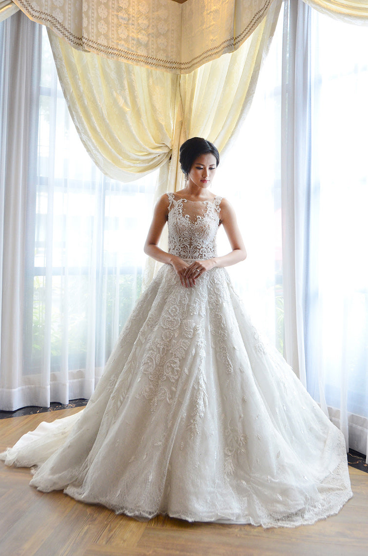 Rent: Melisa Sigit Sleeveless Pearl Wedding Gown