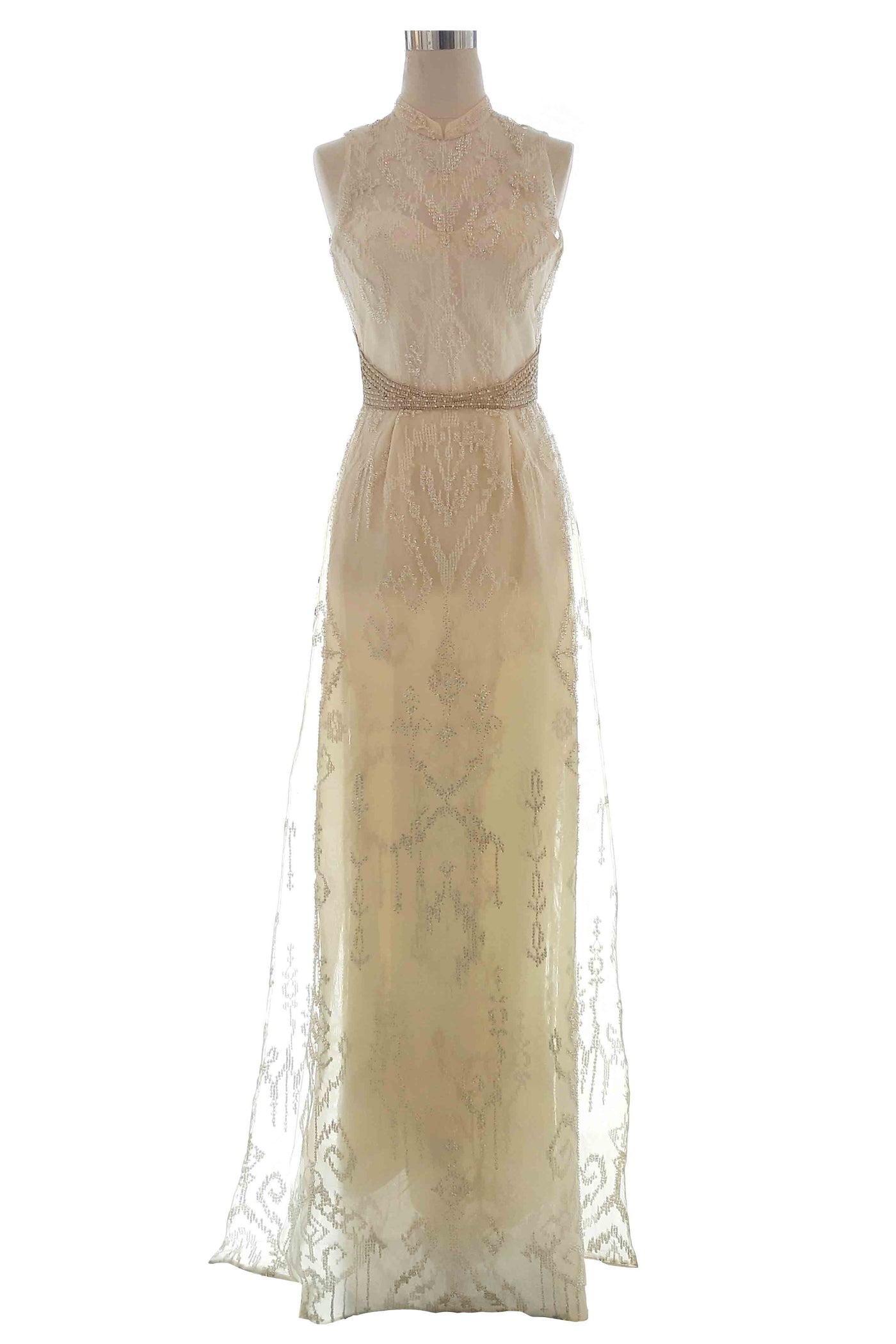 Rent: Sapto Djojokartiko - Sleek Wedding Dress with Embroidered Tail